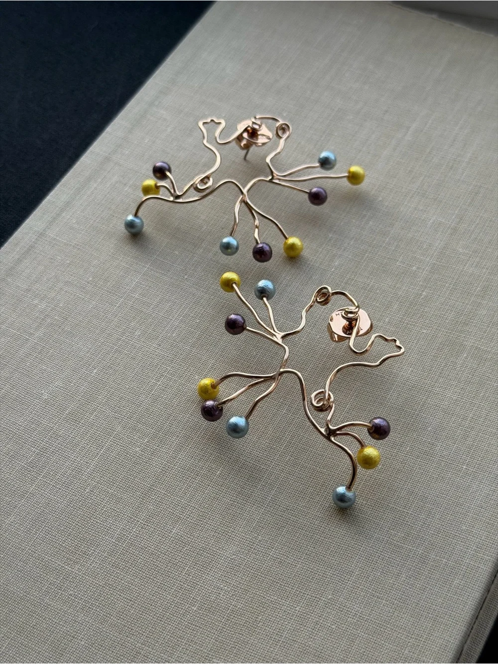 Tory Burch Frog Pearled Earrings